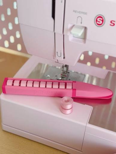Bob-Sled Bobbin Needle Travel Case