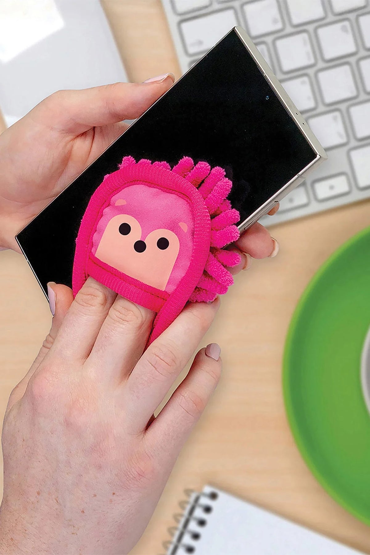 The Ledgehog Mini Microfiber Duster