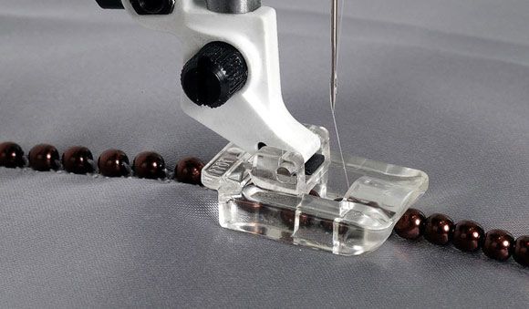 HUSQVARNA® VIKING®  Mini Bead Foot, 4 mm (1-8)