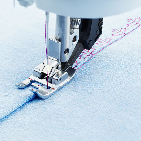 PFAFF® Right Edge Bi-Level Foot for IDT™ System